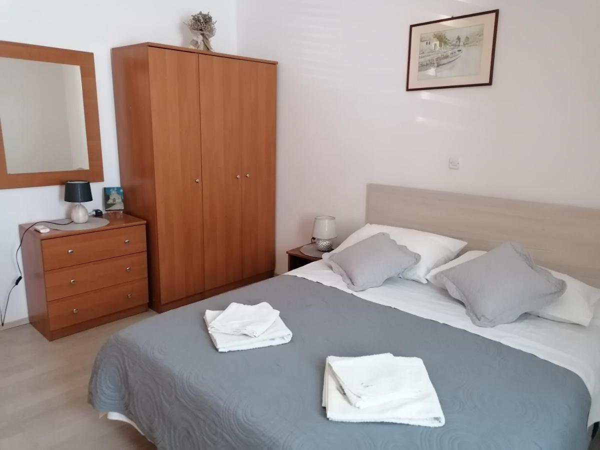 Apartmani Rija 3 Pag Town Exteriör bild