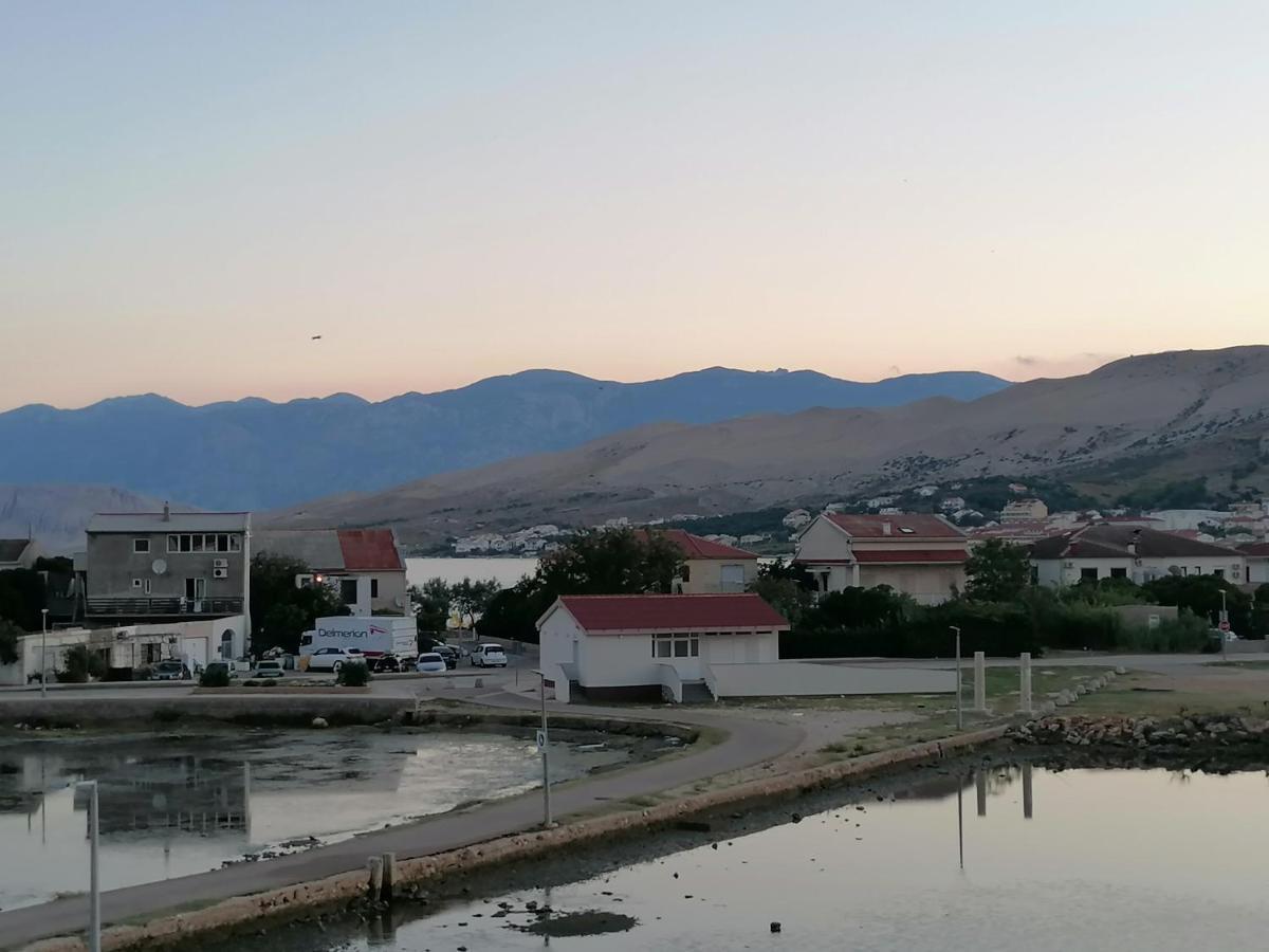 Apartmani Rija 3 Pag Town Exteriör bild