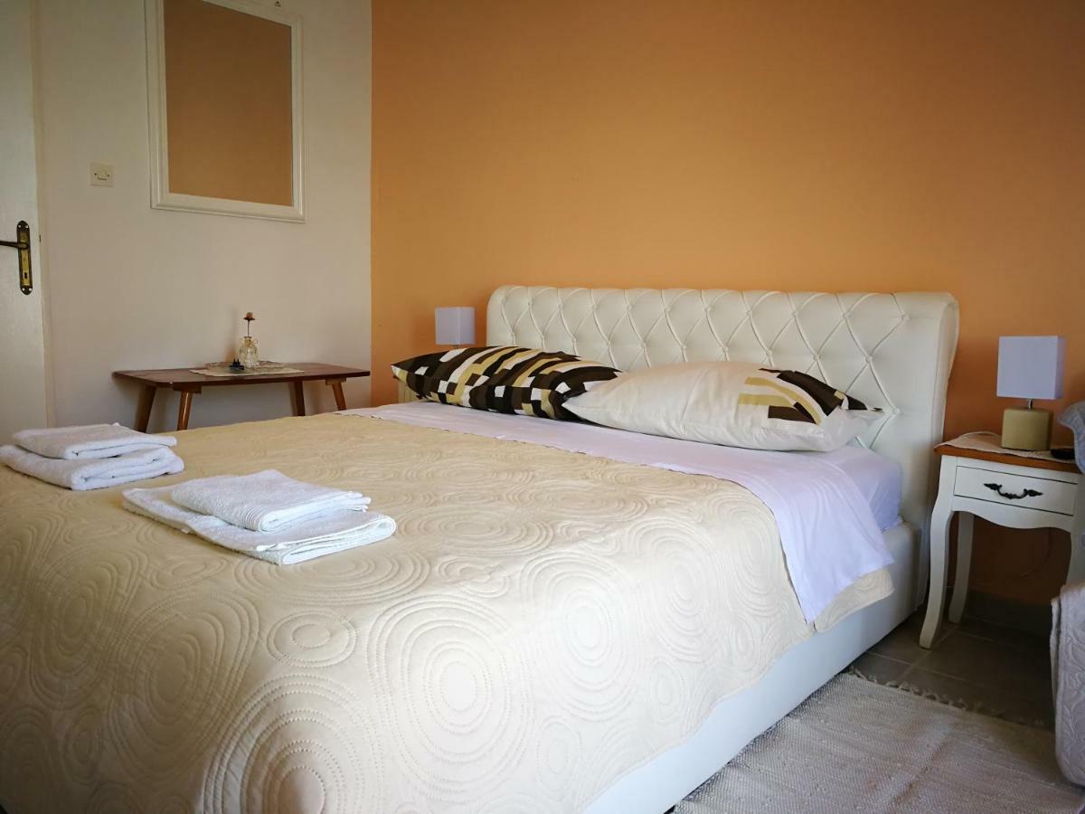 Apartmani Rija 3 Pag Town Exteriör bild