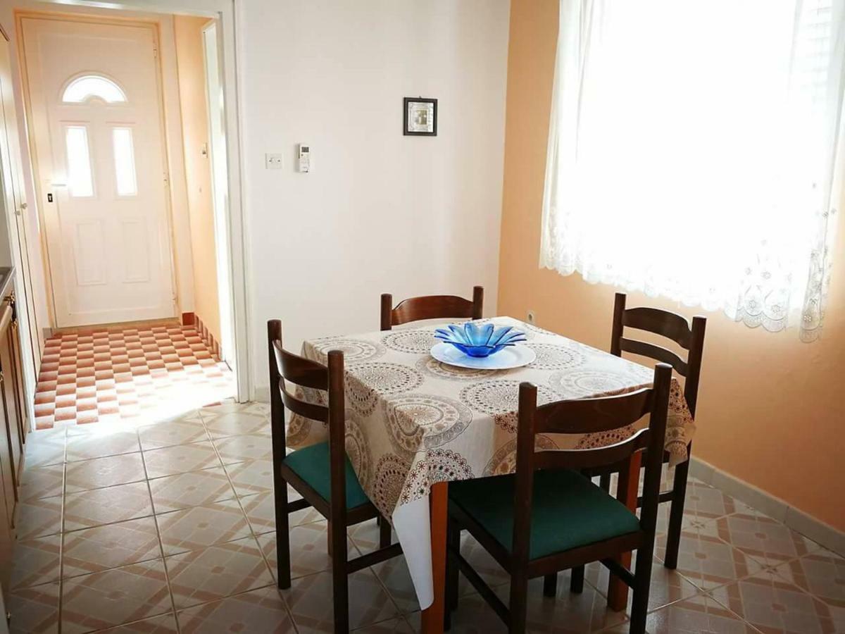 Apartmani Rija 3 Pag Town Exteriör bild