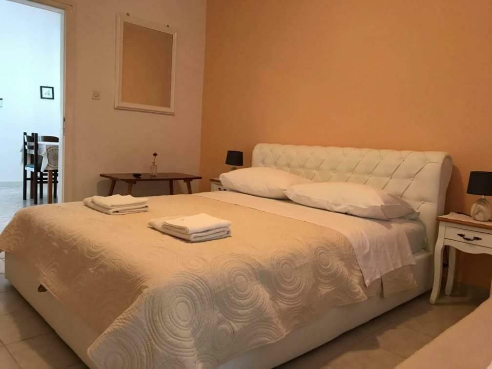 Apartmani Rija 3 Pag Town Exteriör bild